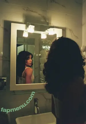 Yashankulova nude photo #0116