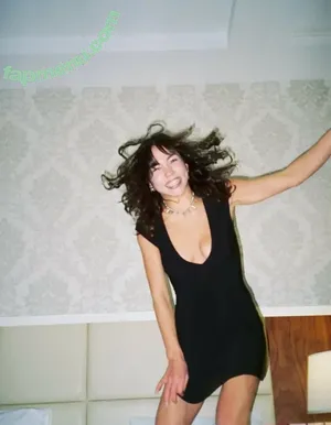 Yashankulova nude photo #0125