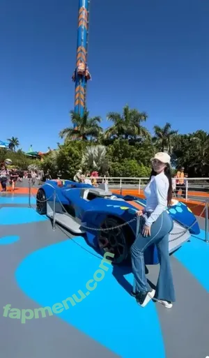 Yasi Alba / yasialba nude photo #0025