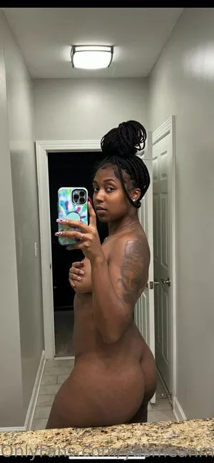 yasmeanmonique / yasmeanmoniquee nude photo #0023