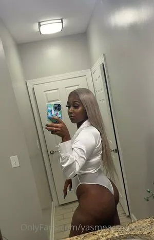 yasmeanmonique / yasmeanmoniquee nude photo #0027