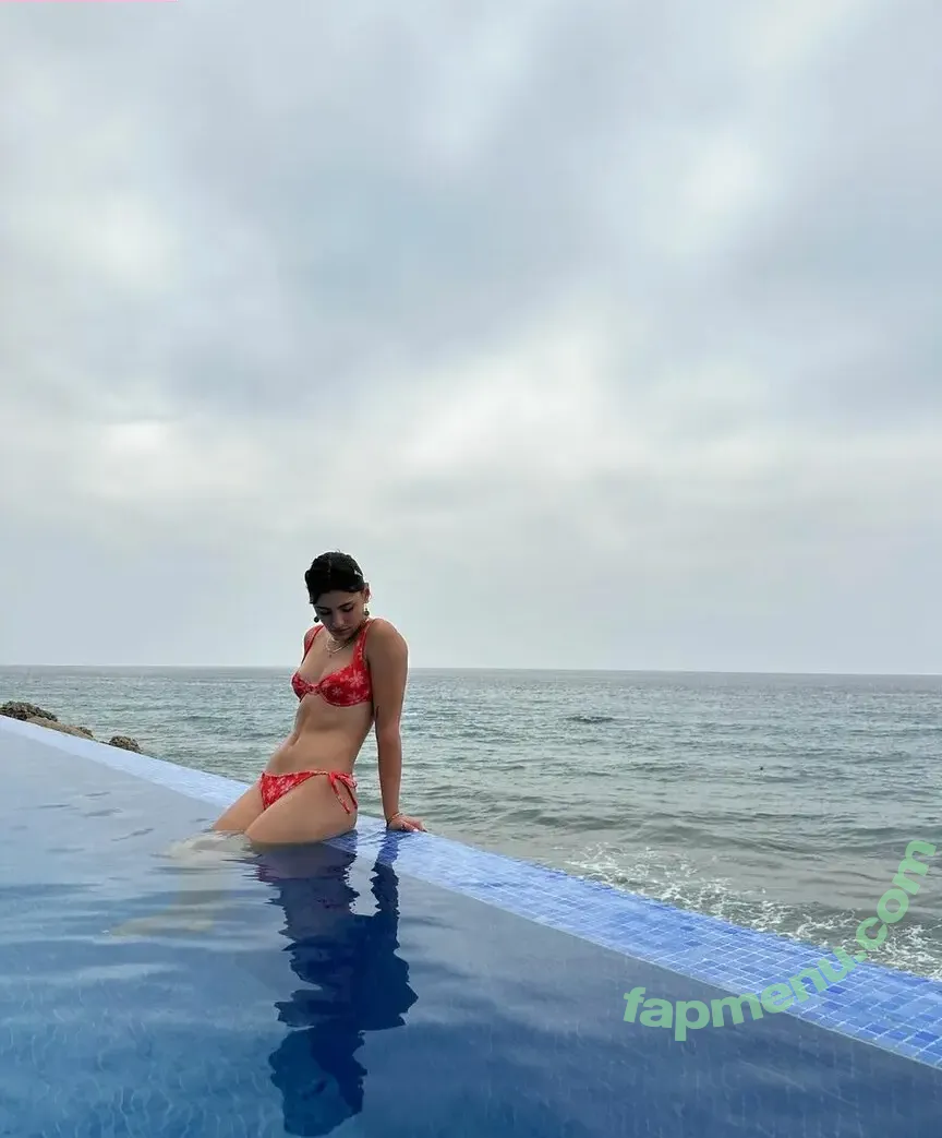 Yasmeen Fletcher nude photo #0143 (yasmeenfletcher)