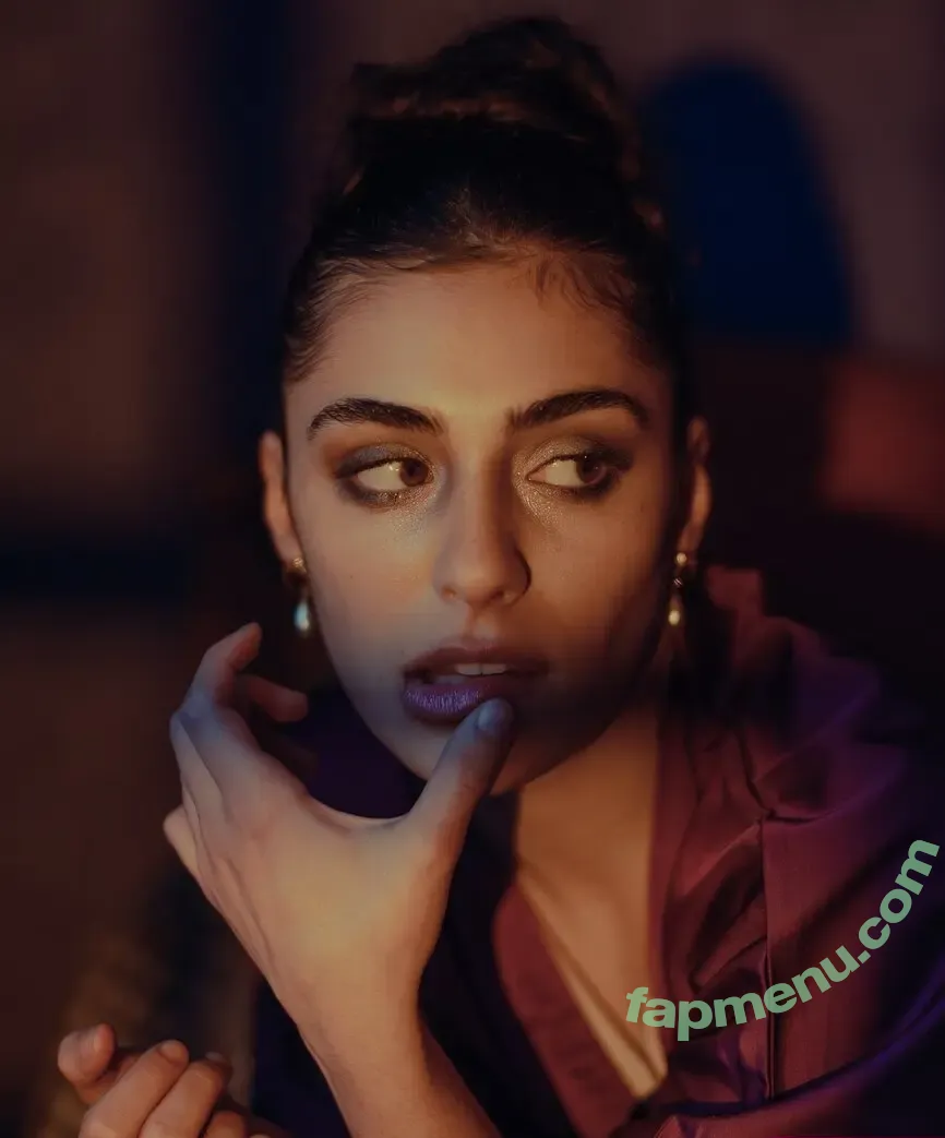 Yasmeen Fletcher nude photo #0165 (yasmeenfletcher)