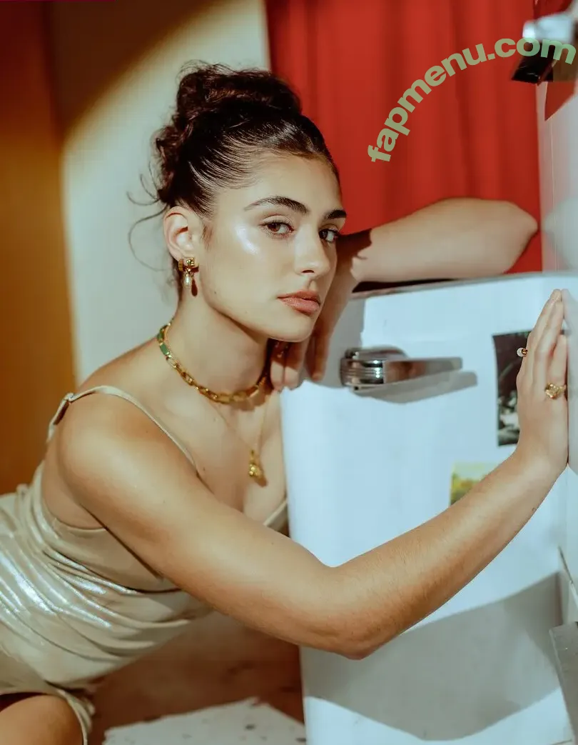 Yasmeen Fletcher nude photo #0171 (yasmeenfletcher)