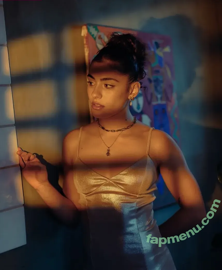 Yasmeen Fletcher nude photo #0175 (yasmeenfletcher)