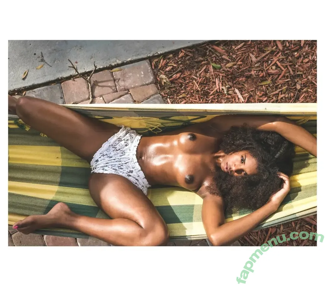 Yasmeen Kearra nude photo #0062 (yaskearra / yasmeen.kearra)