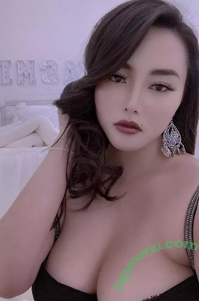 yasmi nude photo #0027 (msyasmi / yasmionlyfans)