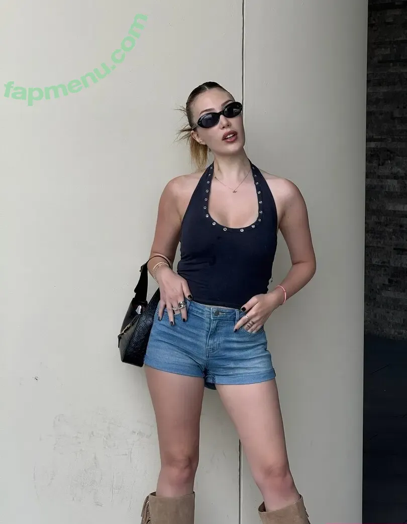 Yasmin Erbil nude photo #0003 (yasminerbil)