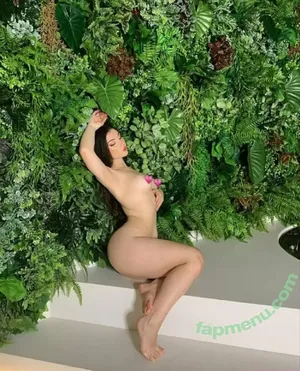  nude photo #0002