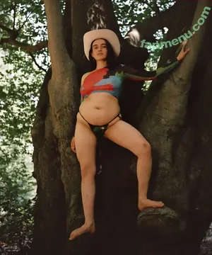  nude photo #0002