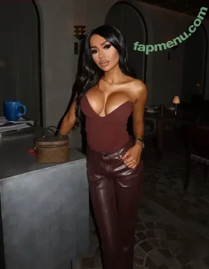 yasmine_eve / yasbaby1 nude photo #0131