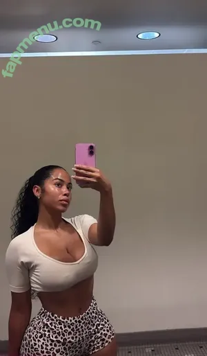 Yasmine Lopez / theyasminelopez / yasminelopez nude photo #0001