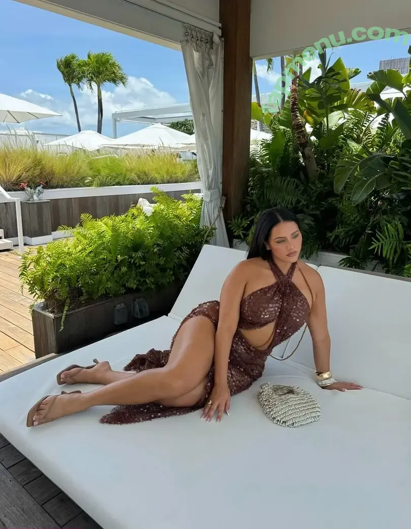 Yasmine MInovski nude photo #0165 (yasmine_minovski)