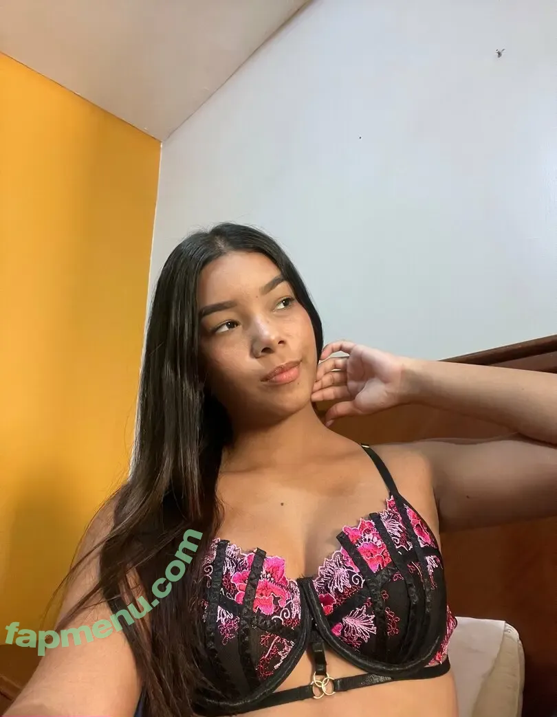 yasminlopezz nude photo #0007 (theyasminelopez)