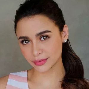 Yassi Pressman / yassipressman / yassizzle nude photo #0001