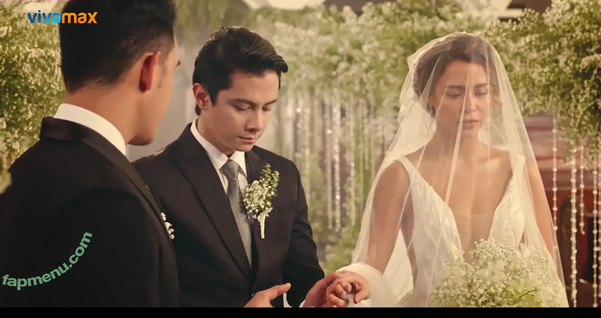 Yassi Pressman nude photo #0024 (yassipressman / yassizzle)