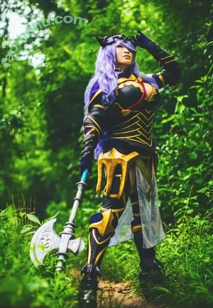 Yaya Han / yayahan nude photo #0112