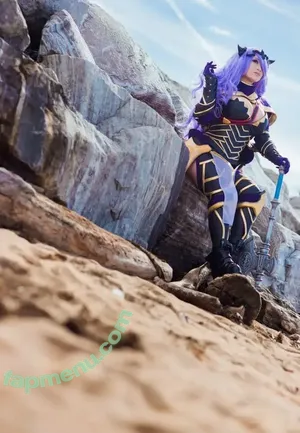 Yaya Han / yayahan nude photo #0141