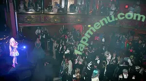 Yaya Han / yayahan nude photo #0169