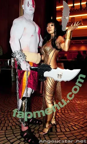 Yaya Han / yayahan nude photo #0195