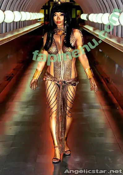 Yaya Han nude photo #0203 (yayahan)