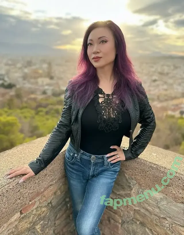 Yaya Han nude photo #0246 (yayahan)