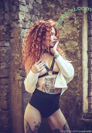Yaya Vader / curlyhairandtattoos nude photo #0048