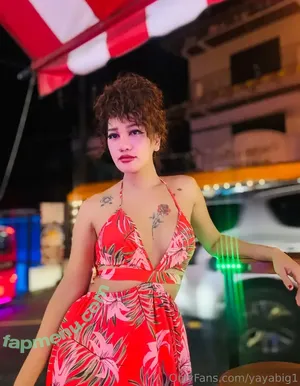 yayabig1 / yaya_nataphat nude photo #0003