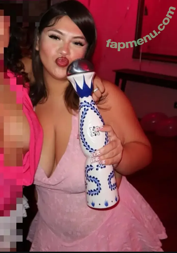 Yazarreth nude photo #0014 (Yazarreth)