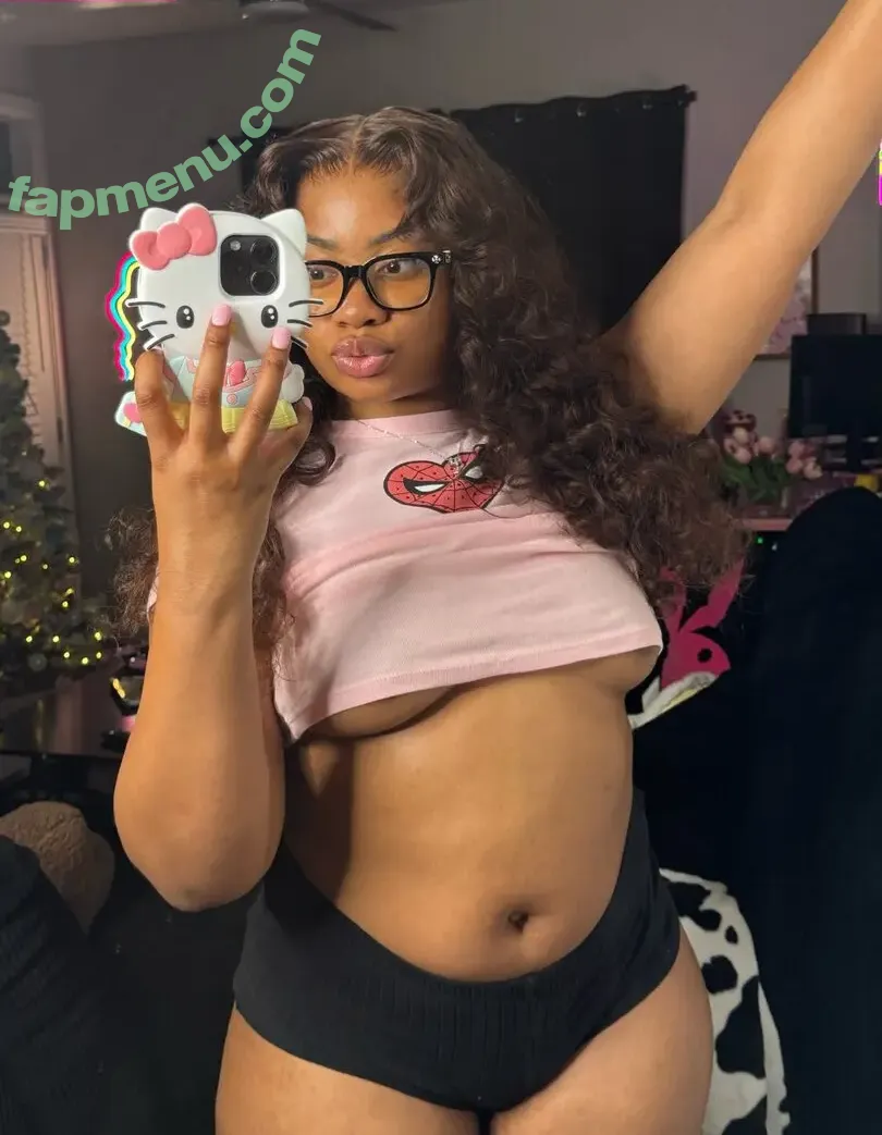 Yazmynswrld nude photo #0071 (Yazmynswrld)