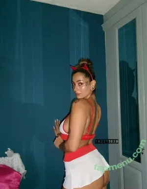 yazzy98xofree / yazzyboo.xo nude photo #0009