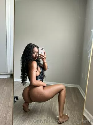 yazzyyams / Queen Yasmeena / yazzylonglegs nude photo #0423