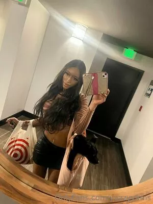 yazzyyams / Queen Yasmeena / yazzylonglegs nude photo #0424