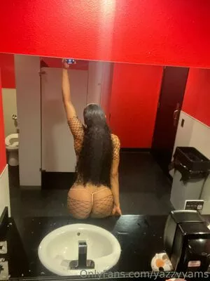 yazzyyams / Queen Yasmeena / yazzylonglegs nude photo #0436