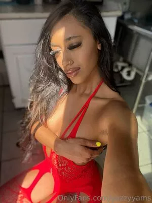 yazzyyams / Queen Yasmeena / yazzylonglegs nude photo #0501
