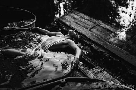 yazzyyams / Queen Yasmeena / yazzylonglegs nude photo #0547