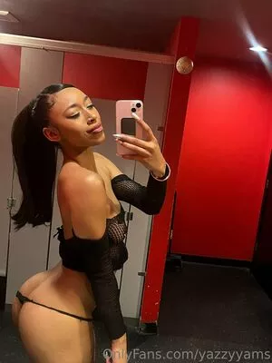 yazzyyams / Queen Yasmeena / yazzylonglegs nude photo #0556