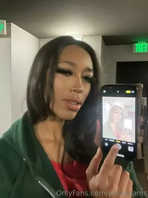 yazzyyams / Queen Yasmeena / yazzylonglegs nude photo #0617