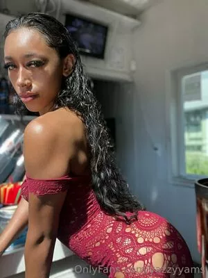 yazzyyams / Queen Yasmeena / yazzylonglegs nude photo #0628