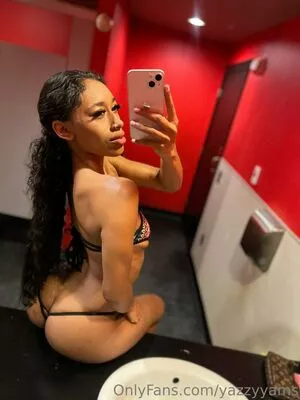 yazzyyams / Queen Yasmeena / yazzylonglegs nude photo #0678