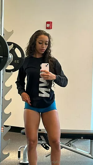 yazzyyams / Queen Yasmeena / yazzylonglegs nude photo #0733