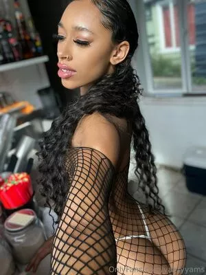 yazzyyams / Queen Yasmeena / yazzylonglegs nude photo #0740