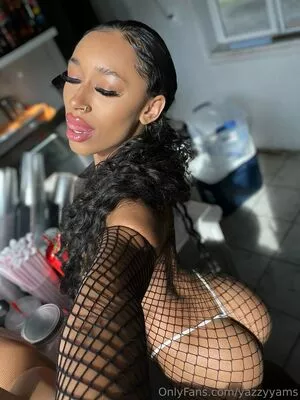 yazzyyams / Queen Yasmeena / yazzylonglegs nude photo #0741