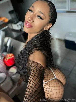 yazzyyams / Queen Yasmeena / yazzylonglegs nude photo #0748