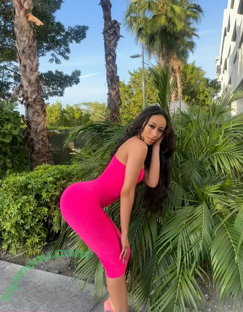 yazzyyams nude photo #0241 (Queen Yasmeena / yazzylonglegs)