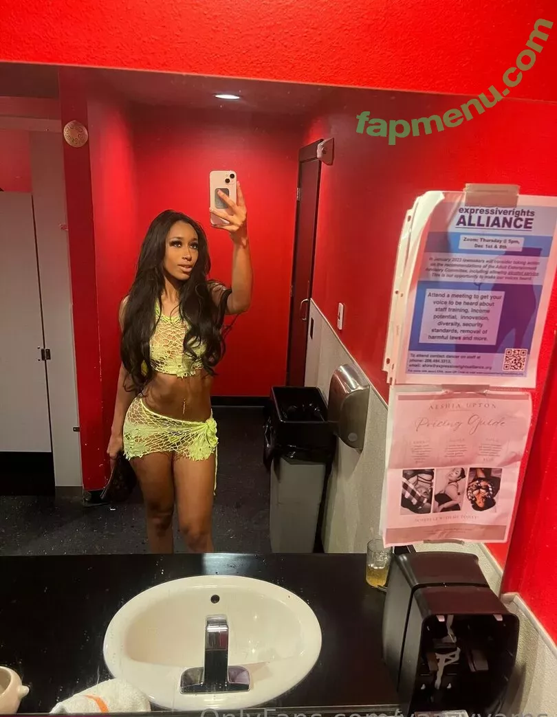 yazzyyams nude photo #0268 (Queen Yasmeena / yazzylonglegs)