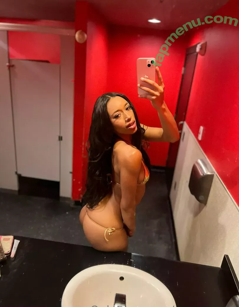 yazzyyams nude photo #0407 (Queen Yasmeena / yazzylonglegs)