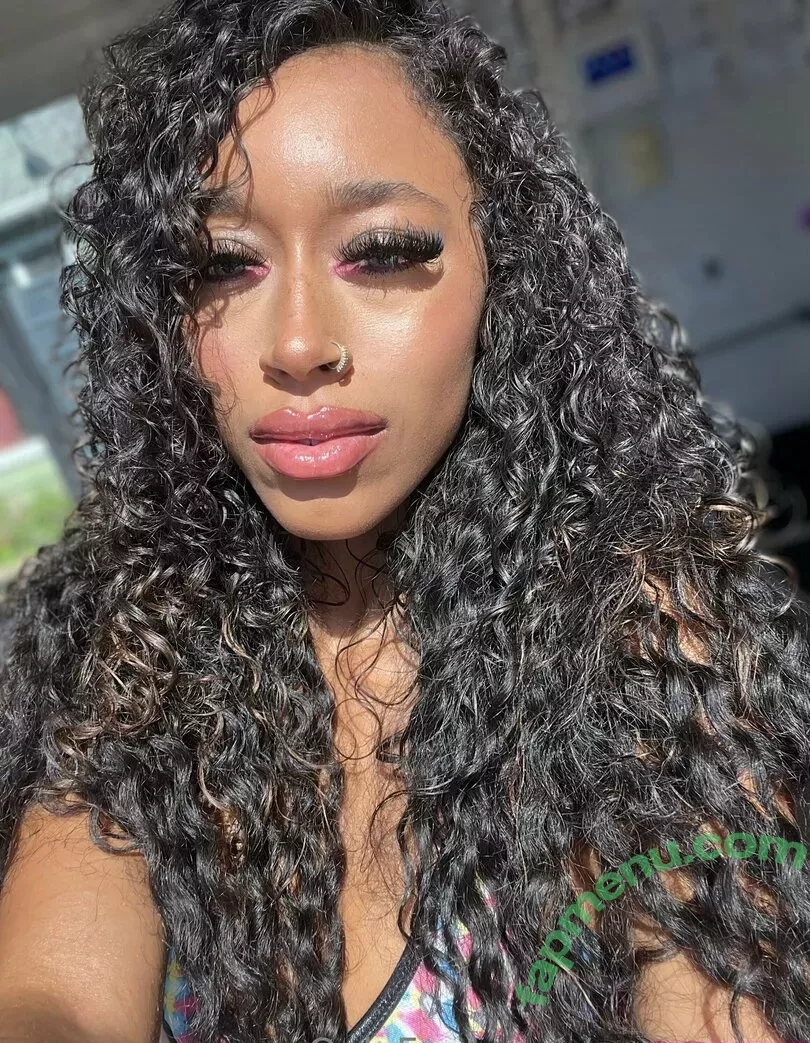 yazzyyams nude photo #0451 (Queen Yasmeena / yazzylonglegs)