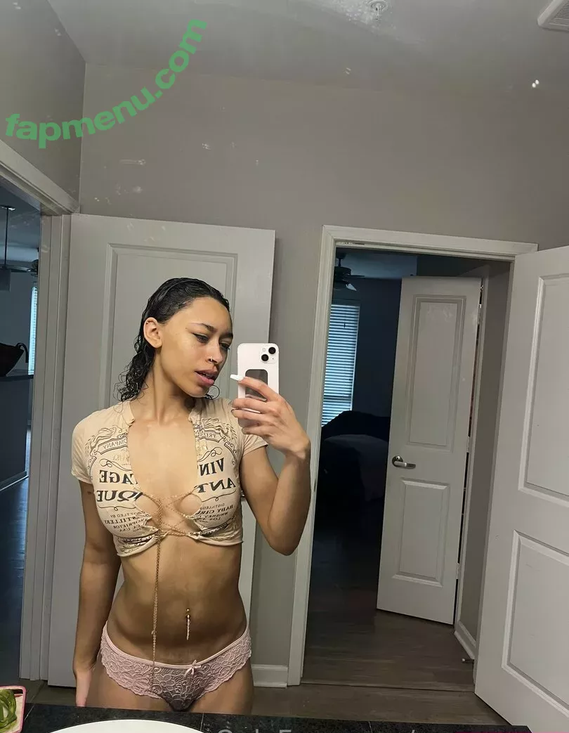 yazzyyams nude photo #0551 (Queen Yasmeena / yazzylonglegs)