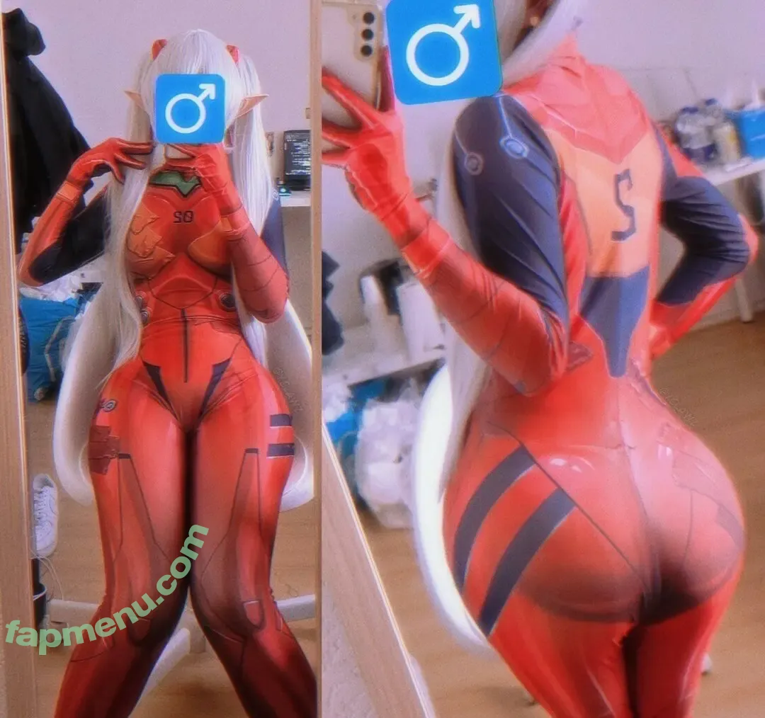 Yclawz nude photo #0012 (Yclawz)